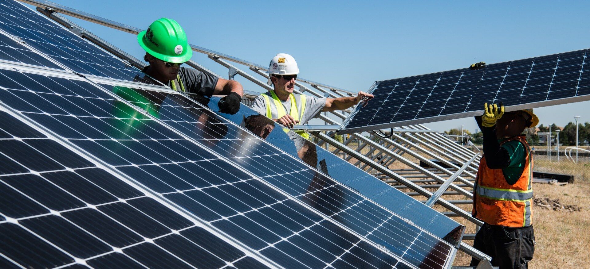 Cómo hacer el mantenimiento de las placas solares